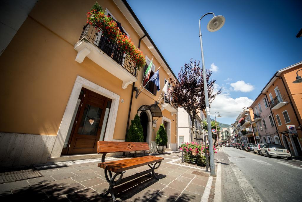 Hotel Il Tiglio (Adults Only) Castel Di Sangro Exterior foto