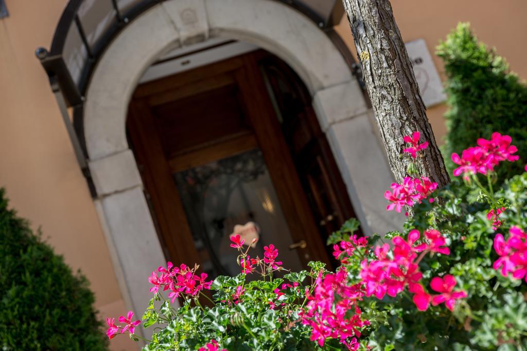 Hotel Il Tiglio (Adults Only) Castel Di Sangro Exterior foto
